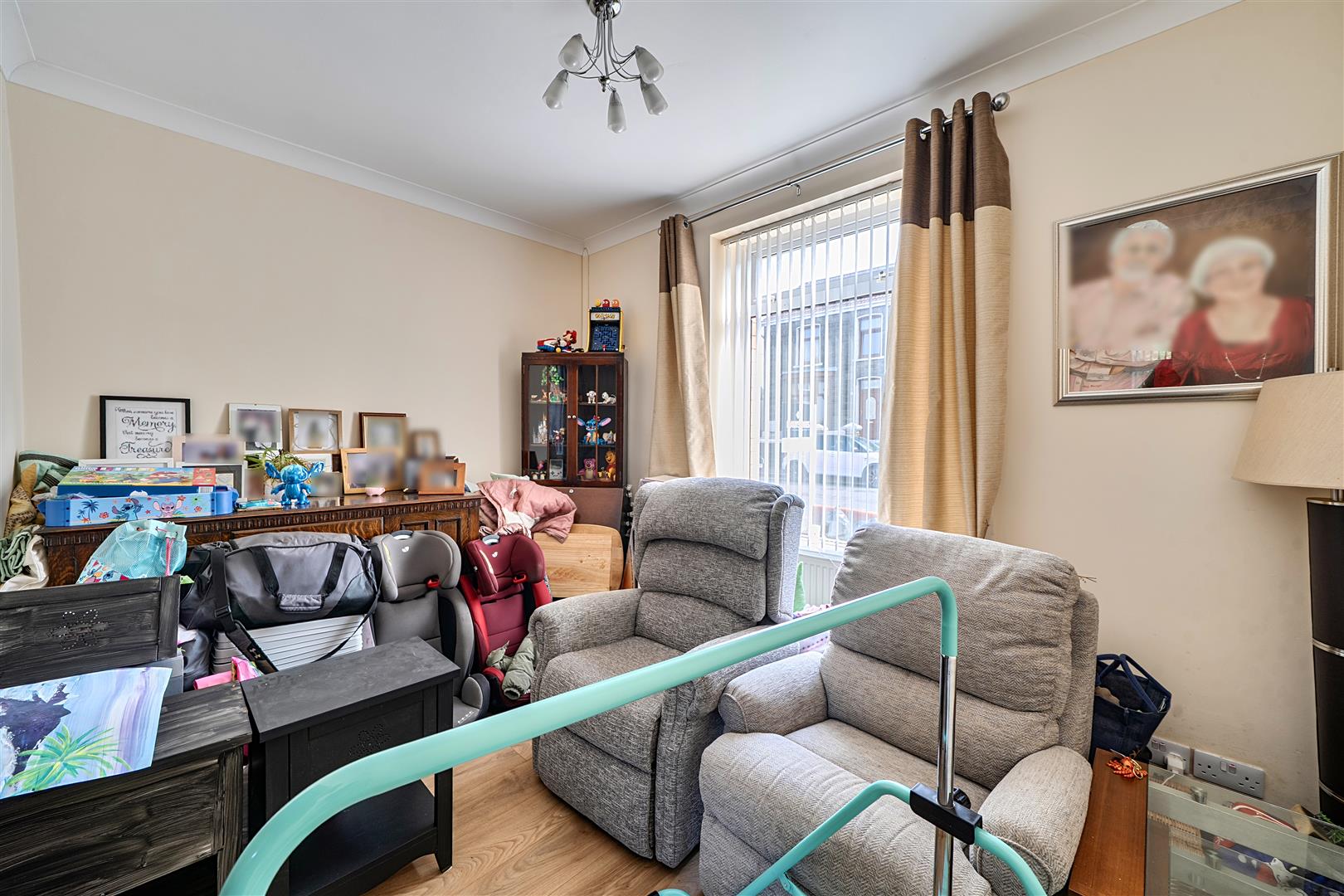 Armine Road, Fforestfach, Swansea, SA5 8DD